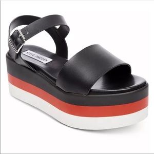 Steve madden Holly platform sandal size 6